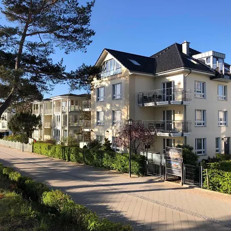 Strandhaus Aurell 公寓 *
